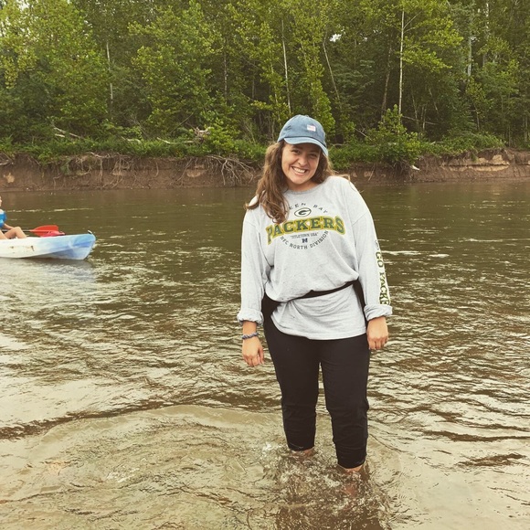 Meet your Posher, Kirsten - Picture 1 of 1